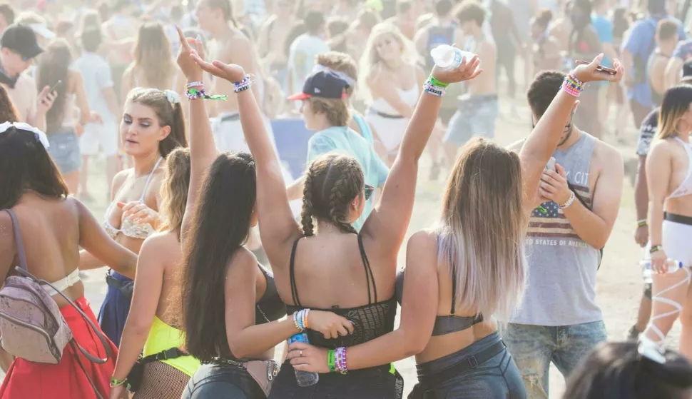 MAGAZIN PEXELSPHOTO BY Wendy Wei