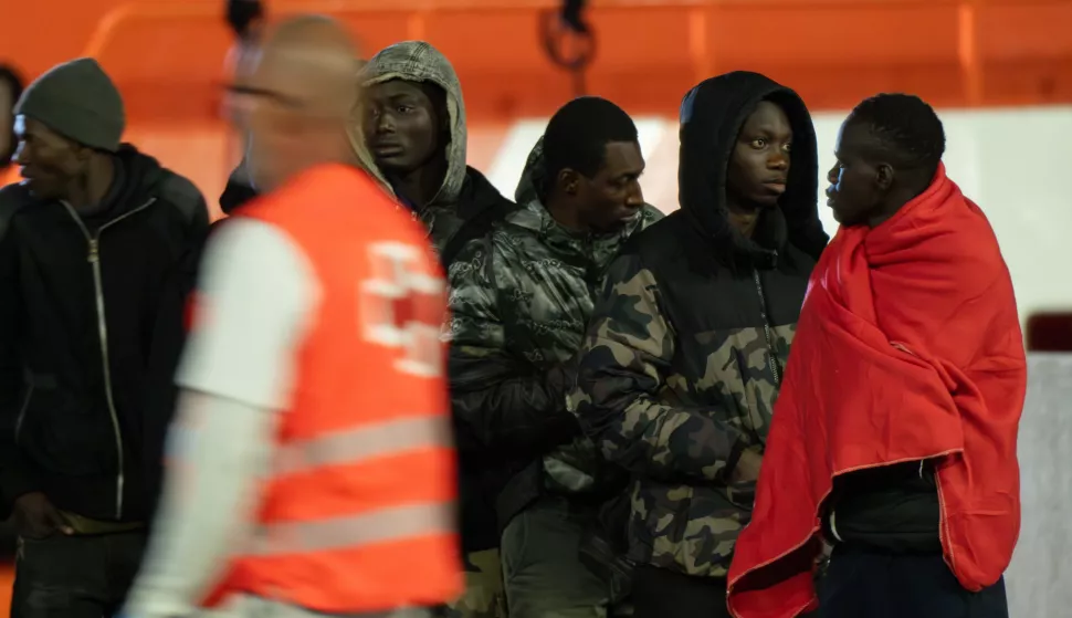 epa12028522 Immigrants rescued at sea by the Polimnia lifeboat are being transferred to the dock of Puerto del Rosario, Fuerteventura, autonomous community of the Canary Islands, Spain, 12 April 2025 (issued 13 April 2025). EPA/Carlos de Saa