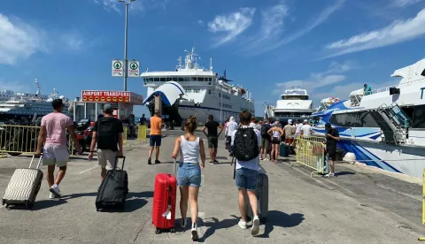 putovanje, mladi, more, trajekt, Jadran, turizam