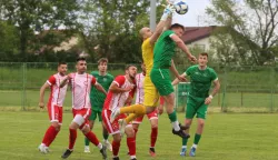 Čepin, 11. 05. 2025, Igralište u Čepinu, nogomet, Čepin - Radnički (Dalj), Treća NL Istok.snimio GOJKO MITIĆ
