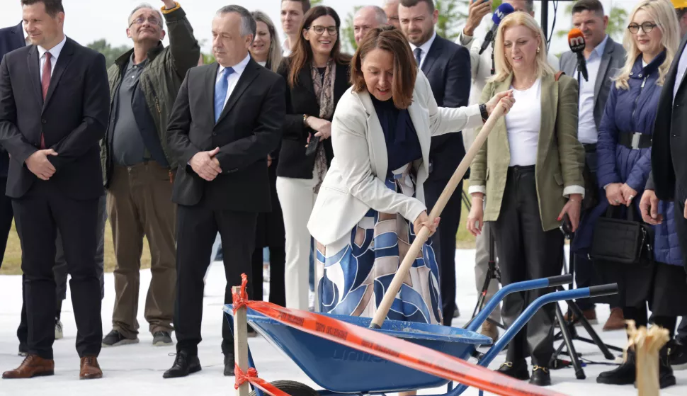 Rugvica, 12.05.2025.- Svečanost otvaranja gradilišta za izgradnju postrojenja Imunološkog zavoda. Na fotografiji ministrica zdravstva Irena Hrstić.foto HINA/ Admir BULJUBAŠIĆ/ abu