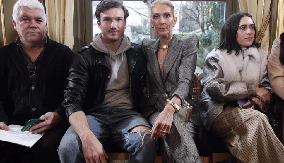 epa07312304 Canadian singer Celine Dion (C-R) and Spanish dancer and designer Pepe Munoz (C-L) attend the presentation of the Spring/Summer 2019 Haute Couture collection by RVDK Ronald van der Kemp Fashion House during the Paris Fashion Week, in Paris, France, 23 January 2019. The presentation of the Haute Couture collections runs from 21 to 24 January. EPA/YOAN VALAT