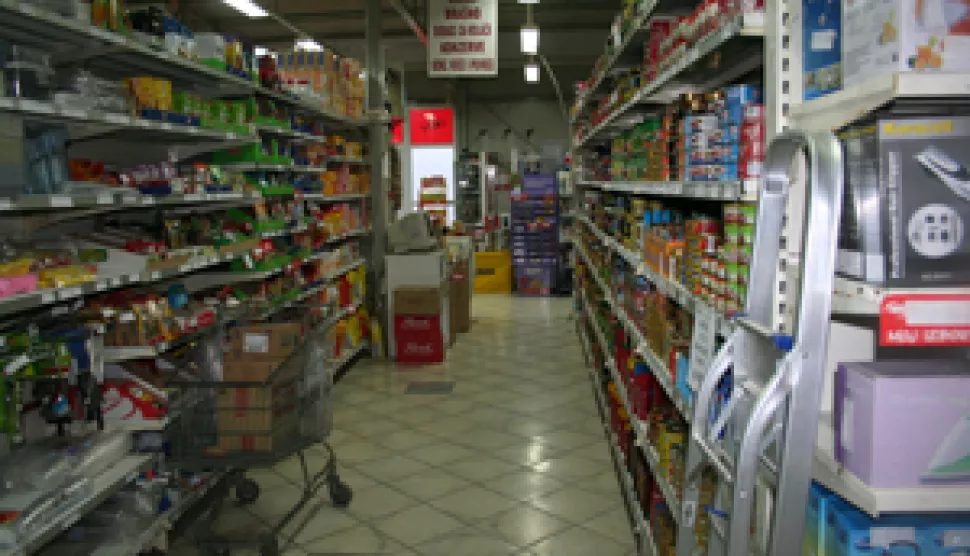 Trgovina, unutrašnjost trgovine, ilustracija, policija