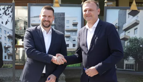 Osijek, 14. 05. 2025., Drinska 10, Dom za starije i nemoćne, dogradnja, izgradnja, potpisivanje, Grad Osijek - OBŽ, Ivan Radić; Mato LukićSNIMIO BRUNO JOBST