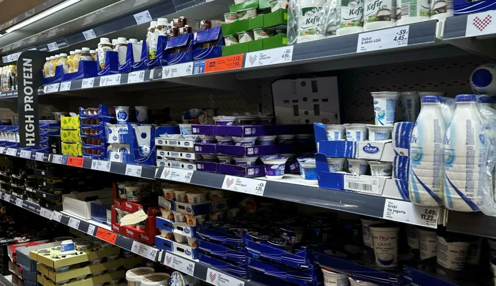 Lidl, trgovina, mlijeko, police