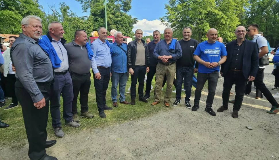 Vinkovci, predizborni skup HDZ-a u šumi Kunjevci