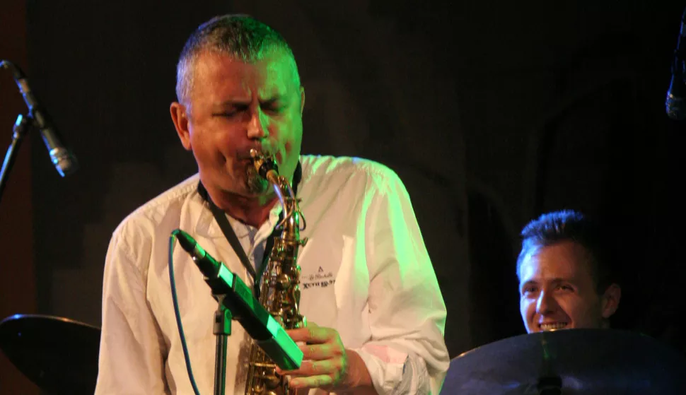 OSIJEK, 06. 06. 2014, DVORIŠTE HNK. JAZZ KONCERT. MIRO KADOIĆ (ALT - SAKSOFON), NIKOLA MATOŠEVIĆ (BUBNJEVI) I ŽAN TETIČKOVIĆ (KONTRABAS)...snimio GOJKO MITIĆ