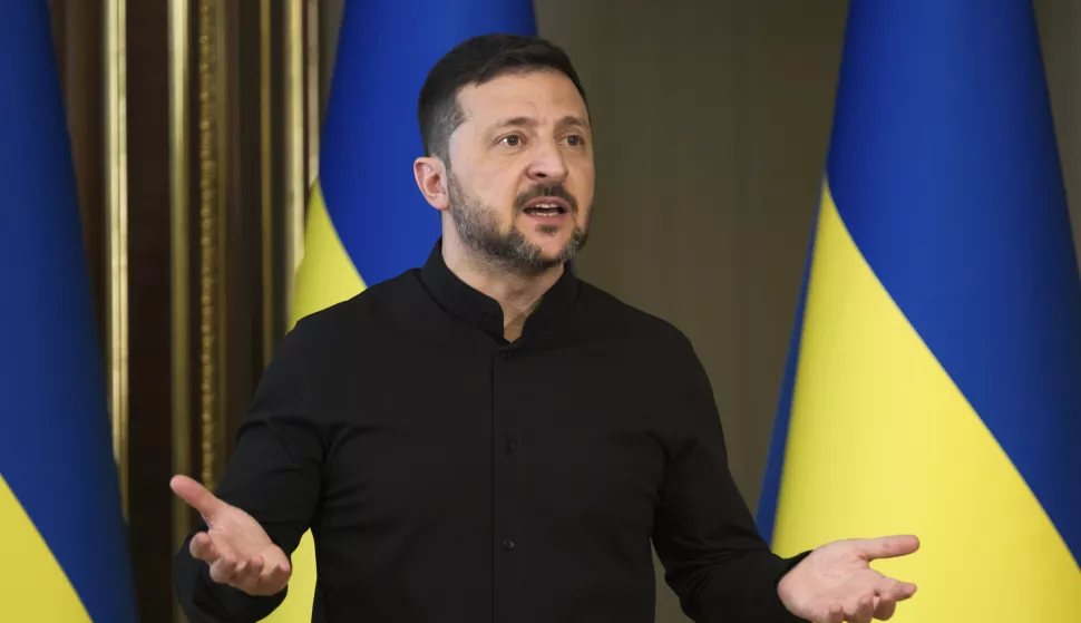 epa12096392 Ukrainian President Volodymyr Zelensky addresses a press conference in Kyiv, Ukraine, 13 May 2025. 'I value the Nordic-Baltic Eight countries' support for my readiness to meet personally with Putin in Turkey on 15 May 2025. We are ready for such direct diplomacy to put an end to killings and advance real peace. And this must certainly be discussed with the person who makes decisions in Russia,' said President Zelensky, according to his statement on X. EPA/STRINGER