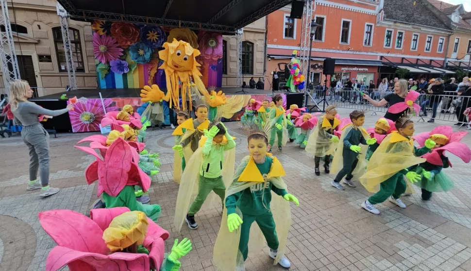 Cvjetni korzo u Vinkovcima