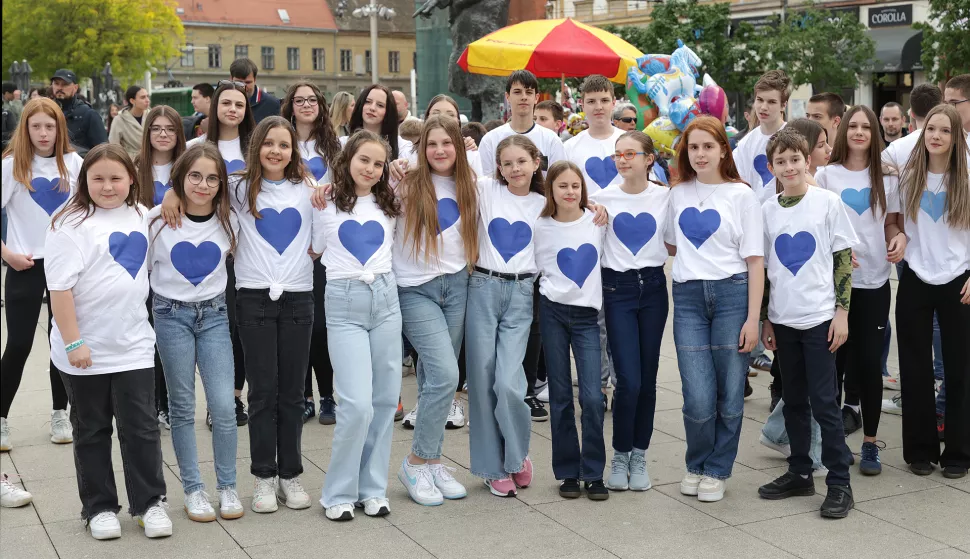 Osijek, 16. 05. 2025., Trg A. Starčevića, Hrvatski dan šećerne bolesti, nebo plavog rockaSNIMIO BRUNO JOBST