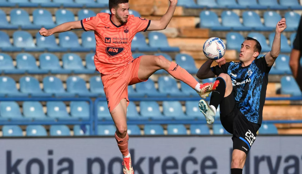 17.05.2025., stadion Varteks, Varazdin - SuperSport HNL, 35. kolo, NK Varazdin - NK Osijek. Marko Soldo, Luka Mamic. Photo: Vjeran Zganec Rogulja/PIXSELL