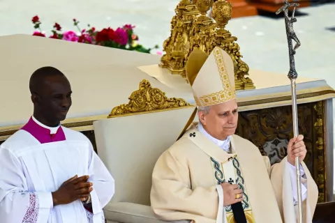 epa12112064 Pope Leo XIV leads the Holy Mass for the Beginning of the Pontificate, at St. Peter's Square, in Vatican City, 18 May 2025. EPA/DAREK DELMANOWICZ POLAND OUT