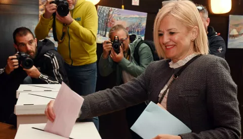 Rijeka 18.05.2025.Lokalni izbori 2025. glasanje Iva Rincic kandidat za gradonacelnicu Rijeke glasanje u MO Kozala Foto Marko Gracin