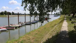 Osijek, 19. 05. 2025, Neptun, Radić i Đuroković, potpisali sporazum o sufinanciranju urđenja obaloutvrde na d.o. rijeke Drave i nasipa Višnjevac.snimio GOKKO MITIĆ