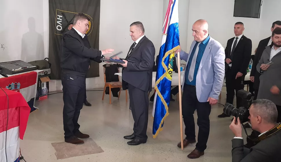 Derventa, 25.03.2023 - Predsjednik Republike Zoran Milanović boravio je u subotu, u radnom posjetu Bosni i Hercegovini, u Derventi, gdje je sudjelovao na obiljeavanju 31. obljetnice osnutka 103. brigade Hrvatskog vijeća obrane Derventa. foto HINA/ eljko DRAENOVIĆ/ ik