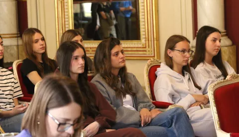 Osijek, 21. 05. 2025, Svečani foyer HNK, održana press konferencija o programu izpraćaja maturanata i 19. Quadrille po redu.snimio GOJKO MITIĆ