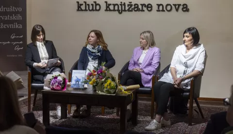 21.05.2025., Osijek - Drustvo hrvatskih knjizevnika i Drustvo hrvatskih knjizevnika, Ogranak Osijek u suradnji s Ministarstvom kulture RH-a i Gradom Osijekom odrzalo je svecanu dodjelu 19. hrvatske knjizevne nagrade "Anto Gardas" za najbolju knjigu pripovijedaka ili roman za djecu i mladez. Photo: Davor Javorovic/PIXSELL