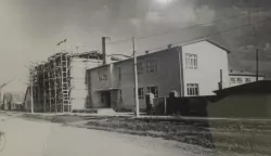 Škola se vraća kući - stara zgrada OŠ Vladimir Nazor 1957. godine