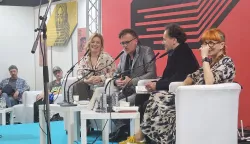 Korana Svilar, Zlatan Stipošić Gibonni, Đorđe Matić, Ivana Šojat na promociji knjige Drvo: priče o pjesmama na Panonskom festivalu knjige, 22.5.2025.Foto: Ivana Paušić