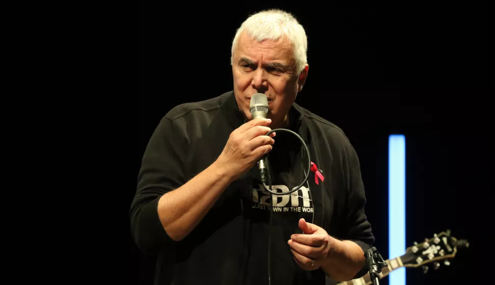 Osijek 19. 10. 2024, KC Osijek, koncertna dvorna Franjo Krežma. Koncert, Zoran Predin pjeva Arsena.snimio GOJKO MITIĆ