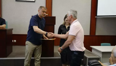 Vukovarsko-srijemska županija dodijelila 16.000 eura poticaja umirovljeničkim udrugama, svibanj 2025.