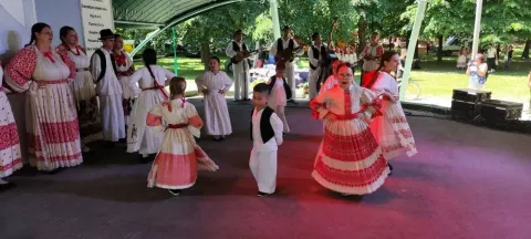 VALPOVO - Ustanova za kulturne djelatnosti "Ante Evetović Miroljub" Valpovo i Kazalište Planet Art donose hit-komediju "Tere i Luce". Predstava će se održati u ponedjeljak, 16. lipnja, u 20 sati,1. lipnja 2025.