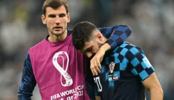 Borna Barišić tješi Joška Gvardiola