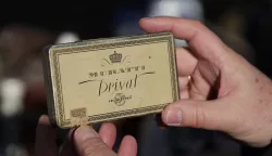 Osijek, 01. 02. 2025. kod školjke, sajam antikviteta, kutija za cigarete - treći reichSNIMIO BRUNO JOBST
