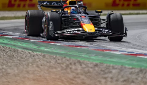 epa12149471 Red Bull Racing driver Max Verstappen of Netherlands competes in the Formula 1 Grand Prix of Spain race at Circuit de Barcelona-Catalunya racetrack in Montmelo, Spain, 01 June 2025. EPA/SIu WU