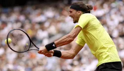 epa12147127 Alexander Zverev of Germany in action during his Men's 3rd round match against Flavio Cobolli of Italy at the French Open Grand Slam tennis tournament at Roland Garros in Paris, France, 31 May 2025. EPA/YOAN VALAT