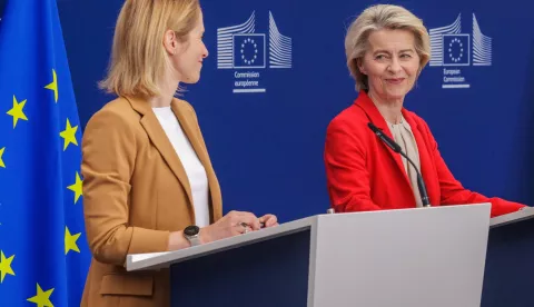 epa12167991 EU Commission President Ursula von der Leyen (R) and High Representative of the European Union for Foreign Affairs and Security Policy Kaja Kallas brief the press on the 18th package of sanctions against Russia, in Brussels, Belgium, 10 June 2025. EPA/OLIVIER MATTHYS