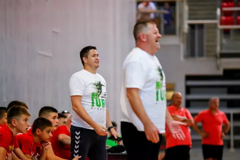 Mlada rukometna družina iz Mikanovaca opet oduševila. Uz bok je najboljima u državi