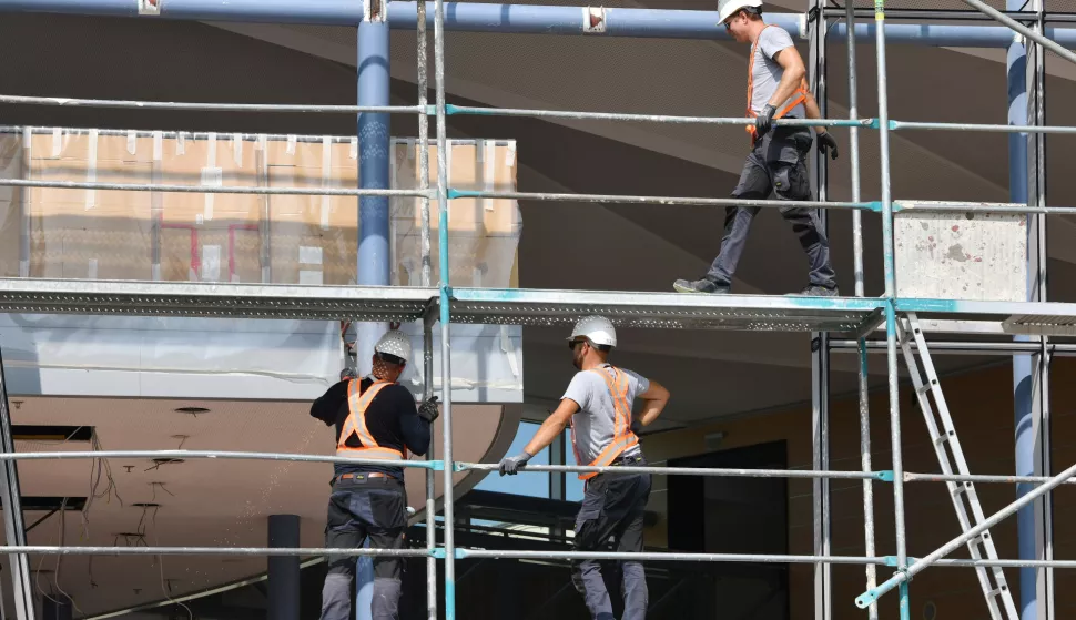 11.06.2025., Sibenik - Radovi na energetskoj obnovi gradske knjiznice. Photo: Hrvoje Jelavic/PIXSELL