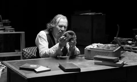 Gary Oldman u oproštajnoj monodrami Umjesto razglednice - York - Igor Berecki Doc2025.Foto: Gisele Schmidt