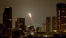epa12180215 The Iron Dome, the Israeli air defense system, intercepts missiles fired from Iran, over Tel Aviv, Israel, 17 June 2025. Israel and Iran have been exchanging fire since Israel attacked Iran on 13 June 2025 as part of operation 'Rising Lion'. EPA/ATEF SAFADI
