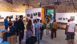 Izložba “Vinkovačke plesne memorije” u Galeriji fotografije Meraja