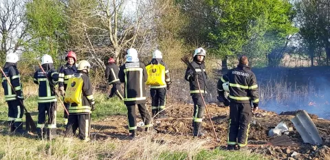 Požar na otvorenom prostoru nedaleko Tenje
