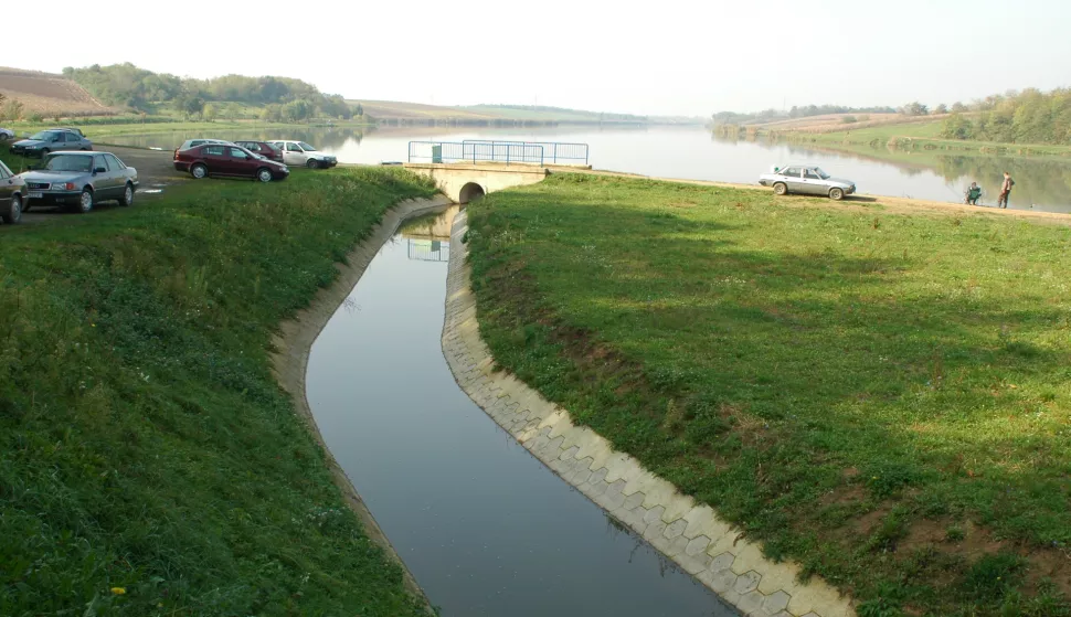 Đakovo, jezero Jošava, arhiva, sada objavljeno u srpnju 2018.