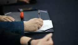 Zagreb, 1.3.2024 - Predsjednik Vlade Andrej Plenković sudjelovao je na potpisivanju Temeljnog kolektivnog ugovora za zaposlenike u javnim službama i izmjena i dopuna Kolektivnog ugovora za državne službenike i namještenike. Ilustracija potpisivanje.Foto Hina/ Dario GRZELJ/ dag