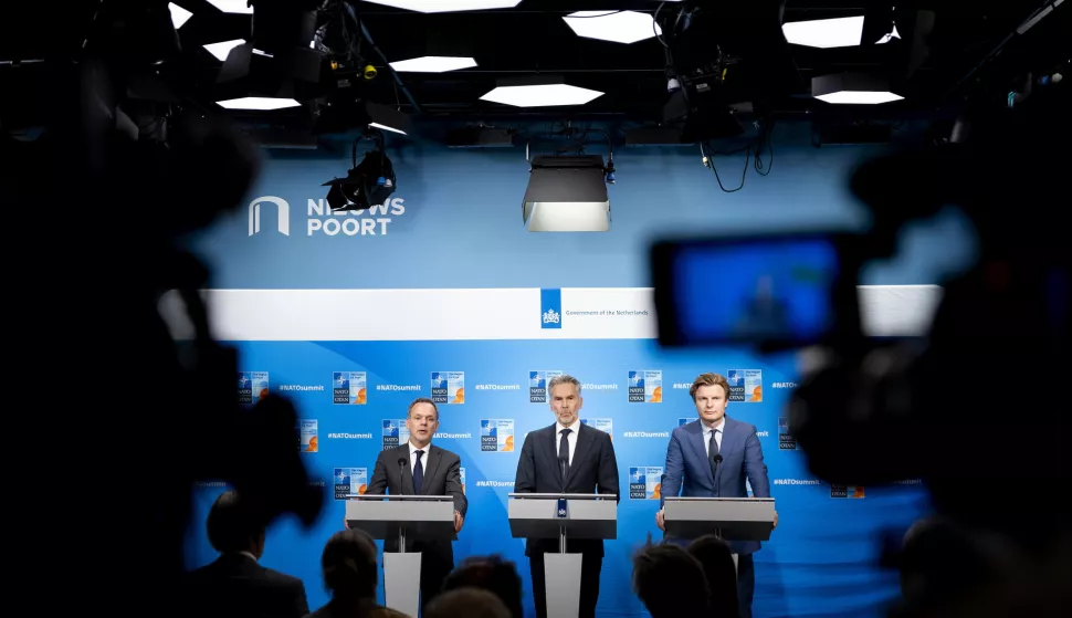 epa12187567 Dutch outgoing Minister of Foreign Affairs Caspar Veldkamp (L), outgoing Prime Minister Dick Schoof (C) and outgoing Defense Minister Ruben Brekelmans (R) address media members at a press center in Nieuwspoort, The Hague, Netherlands, 20 June 2025. The NATO Summit takes place in The Hague on 24 and 25 June 2025, the first such summit to be held in The Netherlands. EPA/KOEN VAN WEEL