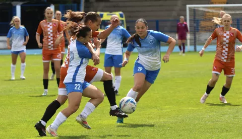Osijek, 18. 04. 2025, Stadion Gradski vrt, nogomet, ŽNK Osijek - Agram (Zagreb), Liga za prvakinje Hrvatske.snimio GOJKO MITIĆ