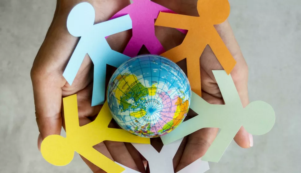 tolerancija nenasilje rasizam ilustracija freepik