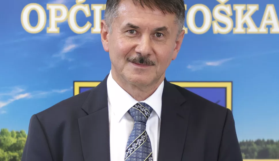 Breznica Nasicka, 27. 06. 2024., Dom DVD Nasicka Breznica, svečano potpisivanje ugovora, izgradnja sustava odvodnje otpadnih voda, konferencija za medije, Zoran Kovacevic - nacelnik Opcine KoskaSNIMIO BRUNO JOBST