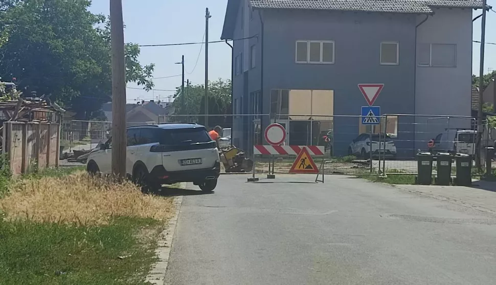 Fruškogorska ulica, radovi na raskrižju sa Kolodvorskom