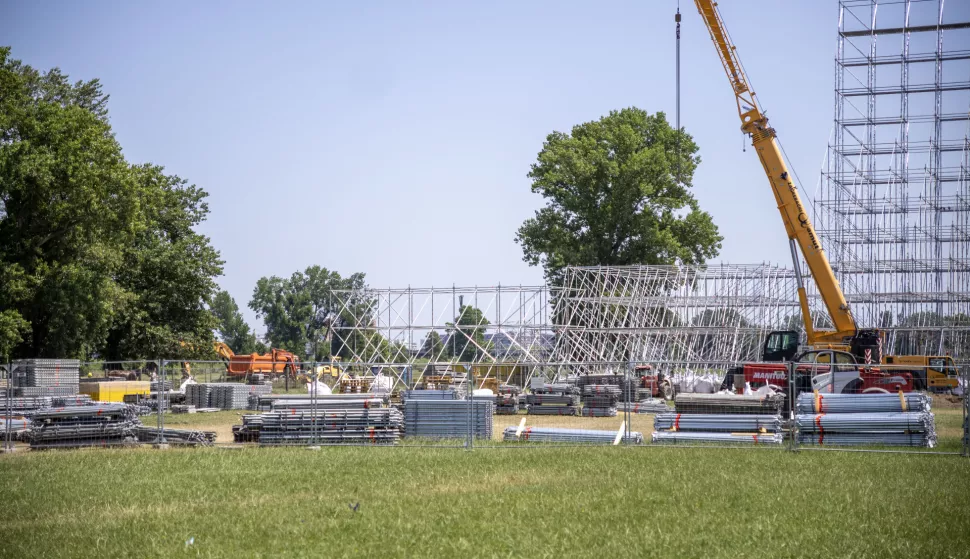 Zagreb, 8.6.2025 - Pripreme za koncert Marka Perkovića Thompsona na Hipodromu.Foto Hina/ Dario GRZELJ/ dag
