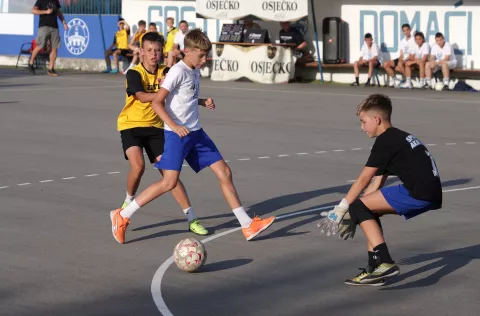 Lovački rog “osmicom” u finale, završnice u subotu i nedjelju