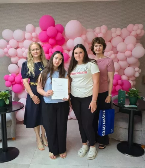 Ljubav prema slovačkom jeziku: Od 15 nagrada tri su osvojile učenice OŠ kralja Tomislava Našice