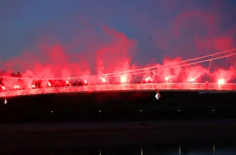Osijek, 28. 06. 2025., Promenada, OLJN, OLJN lipanj, OLJN; lipanj, 2025, bakljada; KohortaSNIMIO BRUNO JOBST