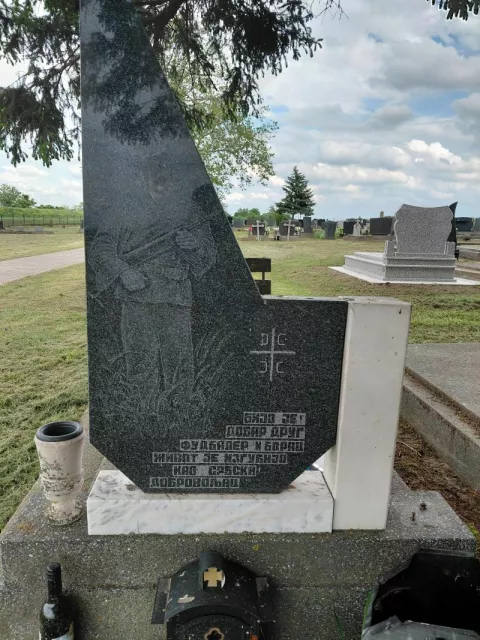 Jedan od spomenika koji bi po Zakonu o grobljima trebao biti uklonjen