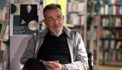 17.03.2023., Sibenik - Na Narodnom odjelu Gradske knjiznice ''Juraj Sizgoric'' Šibenik odrzan je knjizevni susret s hrvatskim novinarom i piscem Renatom Bareticem. Photo: Dusko Jaramaz/PIXSELL